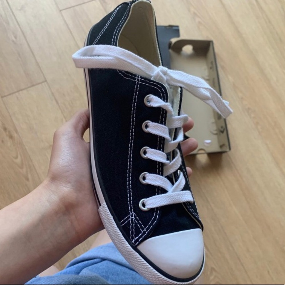 Black Dainty Ox Converse